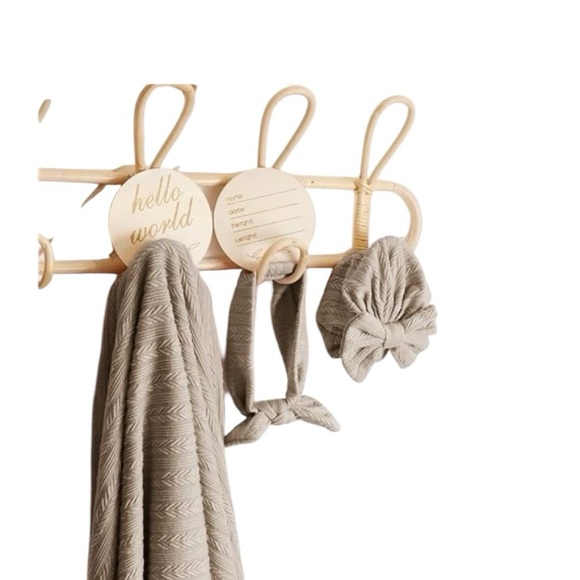 Baby Girl Swaddle with Hat/headband NIB - Picture 6 of 7